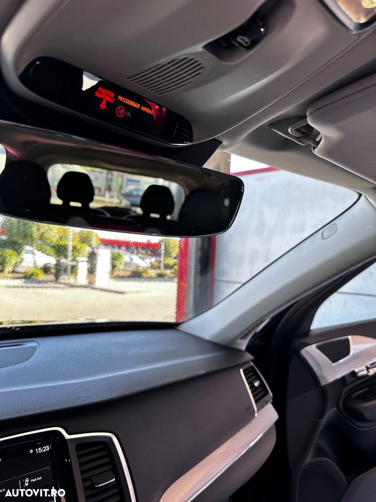 Volvo XC 90 - 22