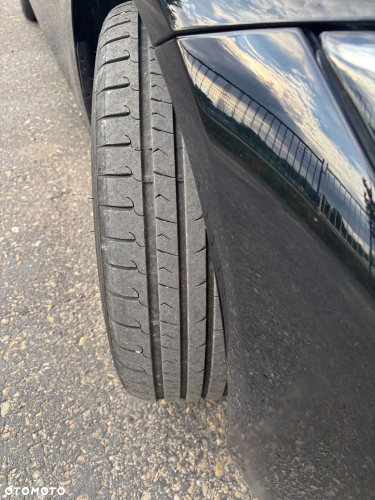 BMW Seria 3 318i Sport Line - 11