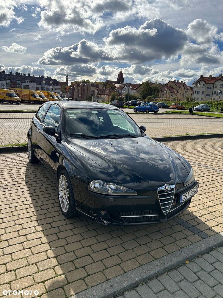 Alfa Romeo 147 - 3