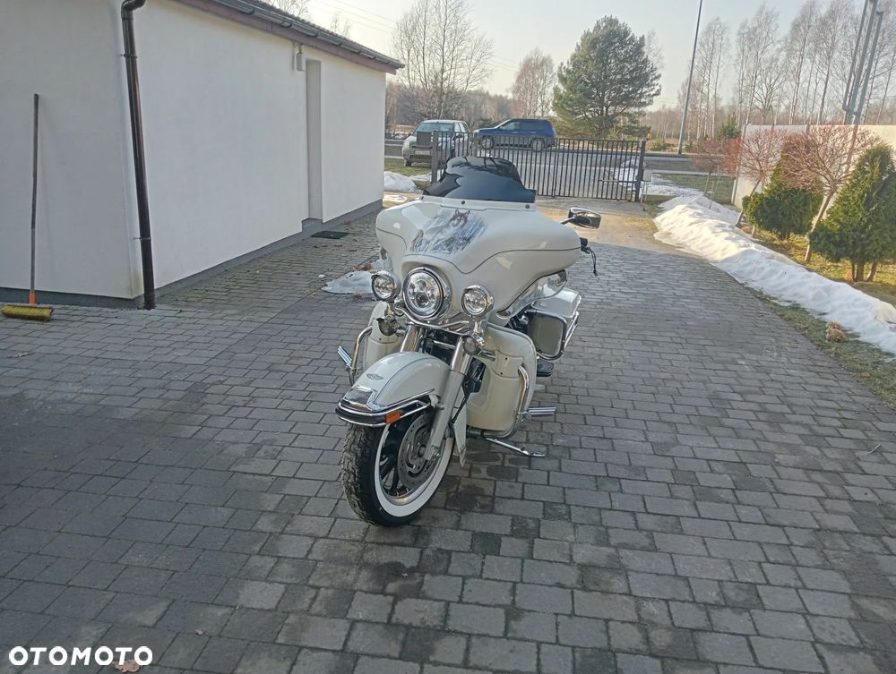 Harley-Davidson FLHT Electra Glide Standard - 4