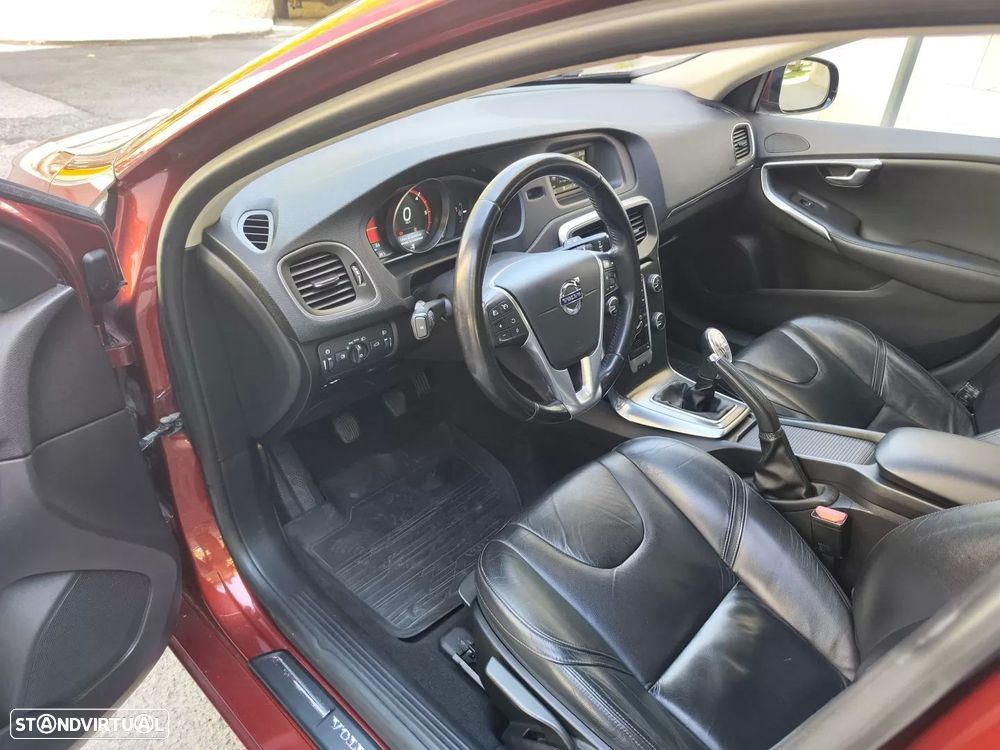 Volvo V40 1.6 D2 Eco Kinetic - 23