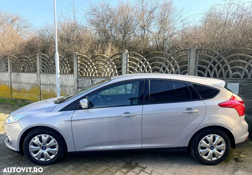 Ford Focus 1.0 EcoBoost Trend - 8