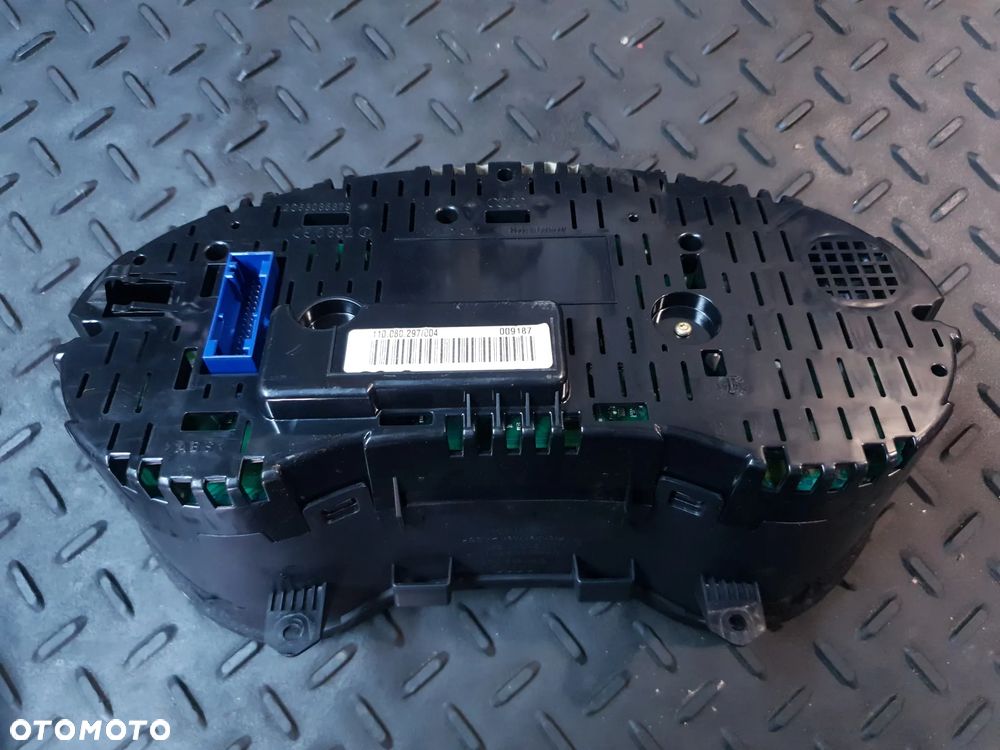 AUDI A3 8P 1.6B LICZNIK 8P0920930J WERSJA EUROPEJSKA - 4