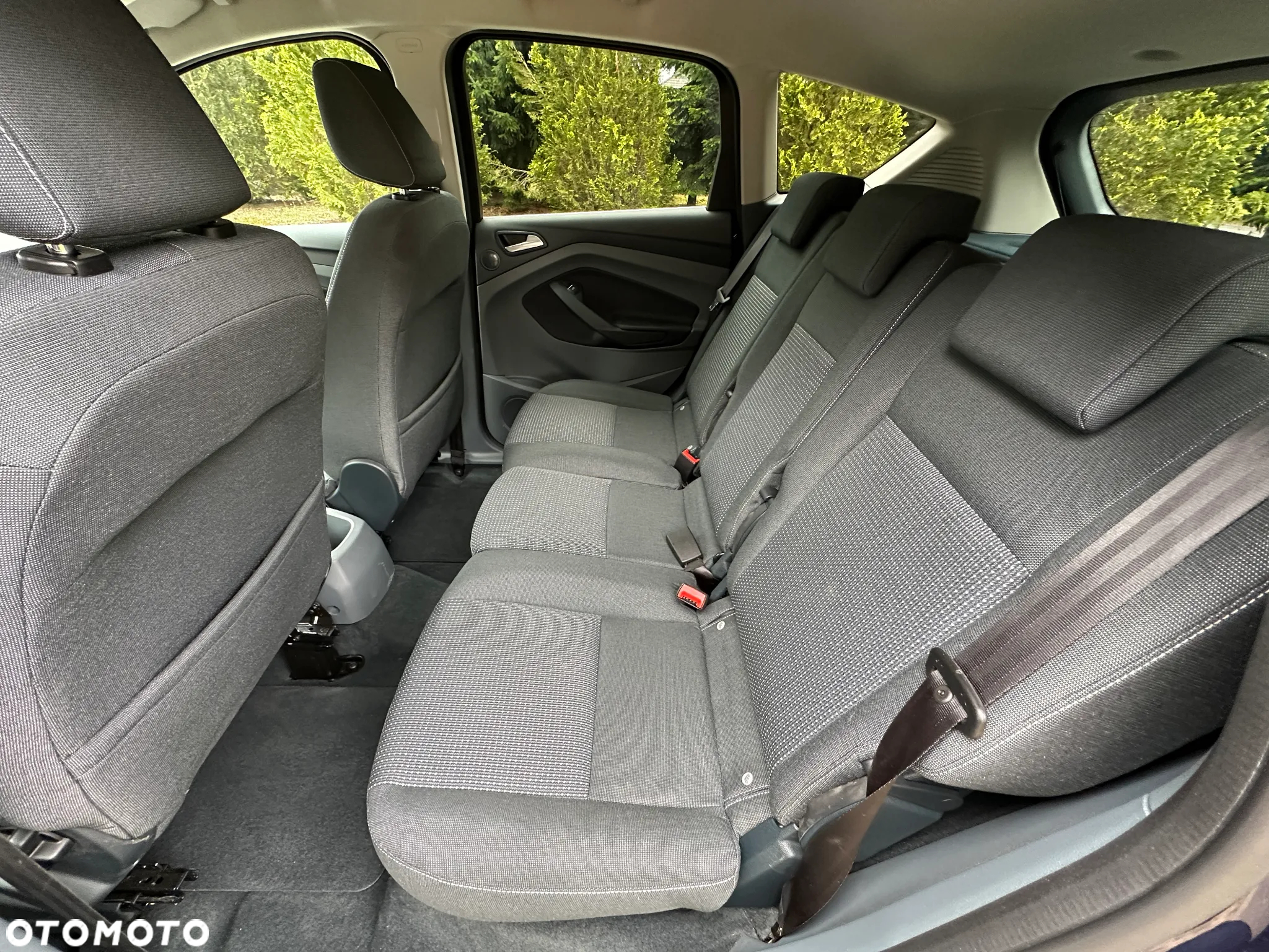 Ford C-MAX 1.6 Ambiente - 19