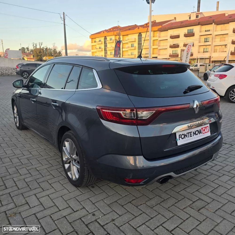 Renault Mégane Sport Tourer - 21