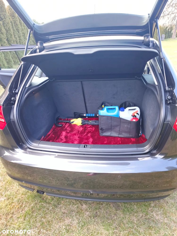 Audi A3 Sportback 1.6 TDI Attraction - 16