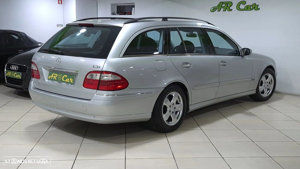Mercedes-Benz E 220 CDI Auto Avantgarde - 4