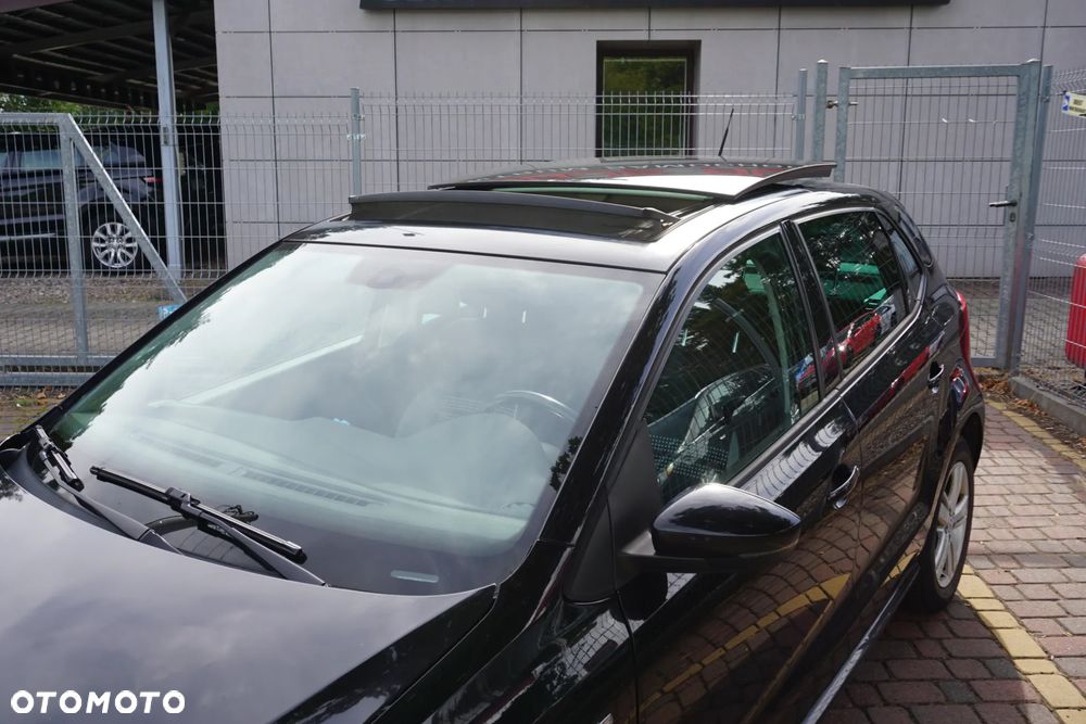 Volkswagen Polo 1.6 TDI DSG Life - 3