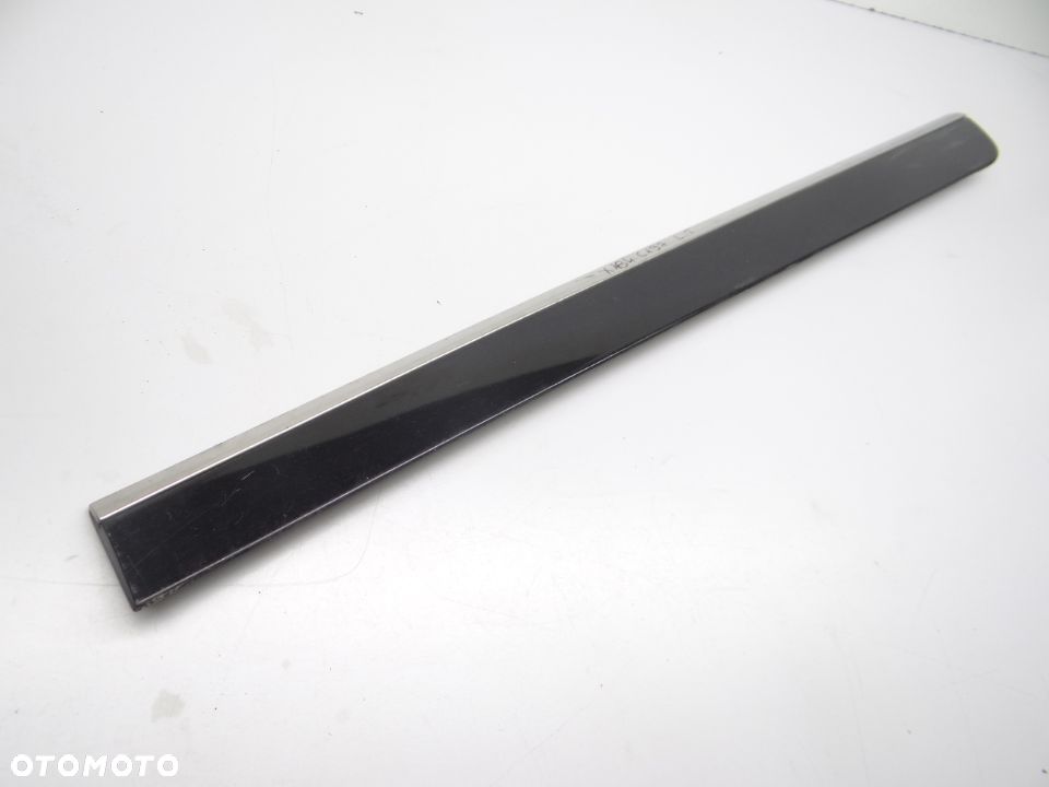 Mercedes GL X164 W164 Listwa drzwiowa C197 lewy tyl