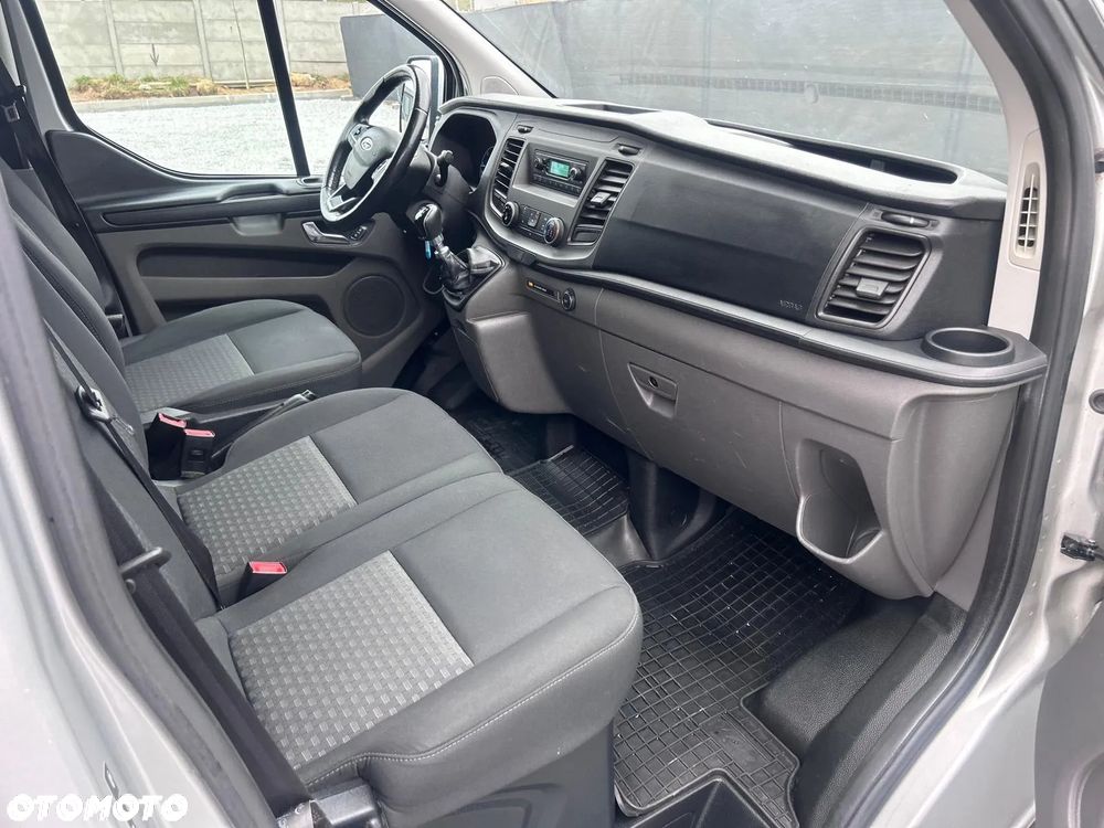 Ford Transit Custom - 13