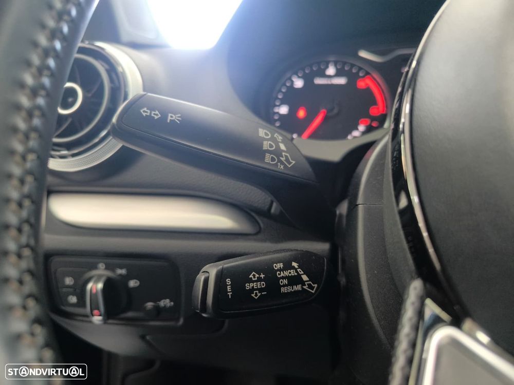 Audi A3 Sportback 2.0 TDI S-line - 18