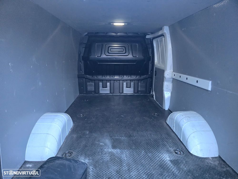 Maxus MAXUS e-DELIVER 3 LWB - 5