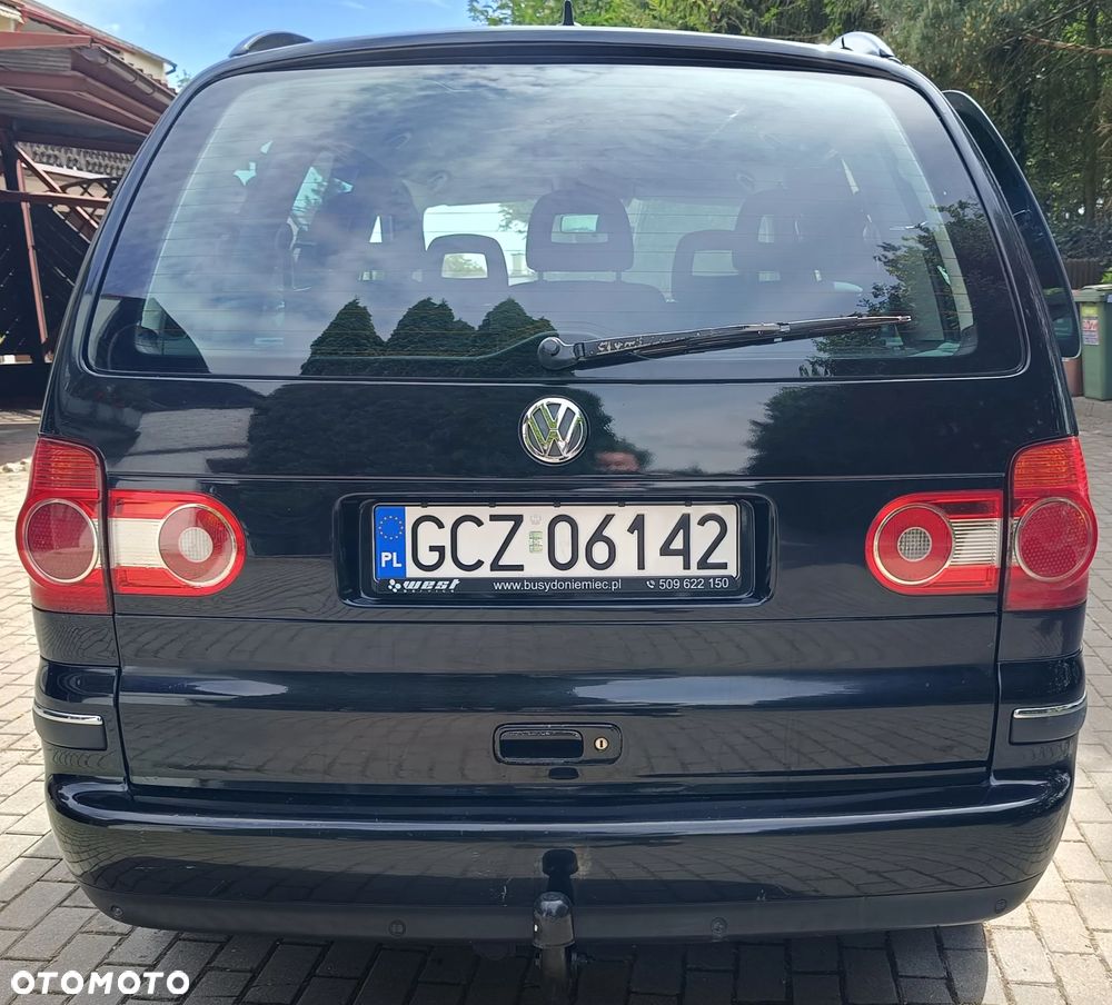Volkswagen Sharan 1.8T Highline Tiptr - 4