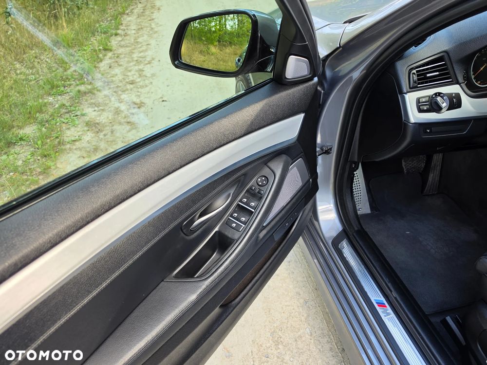 BMW Seria 5 535d xDrive Modern Line - 10