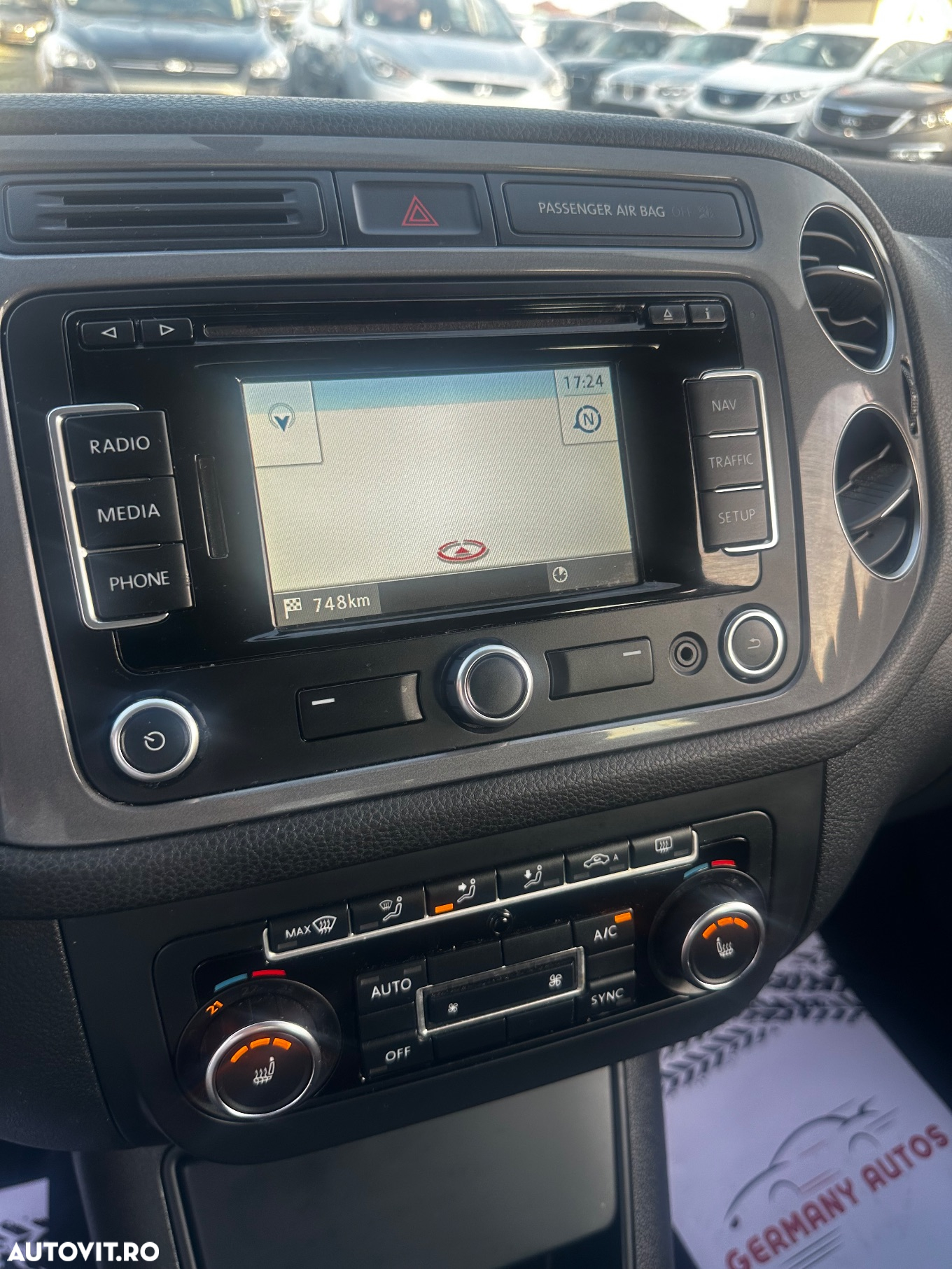 Volkswagen Tiguan 1.4 TSI BlueMotion Technology Exclusive - 21