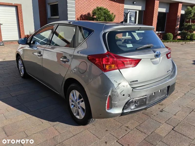 Toyota Auris Hybrid 135 Dynamic - 8