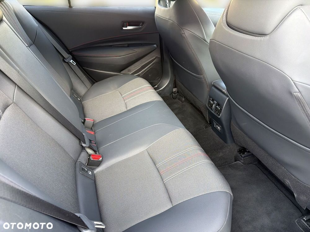 Toyota Corolla 1.8 Hybrid GR Sport - 11