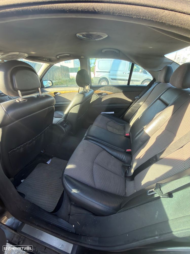 Mercedes-Benz E 220 CDI Auto Avantgarde - 9