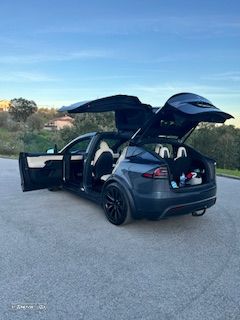 Tesla Model X Plaid AWD - 2