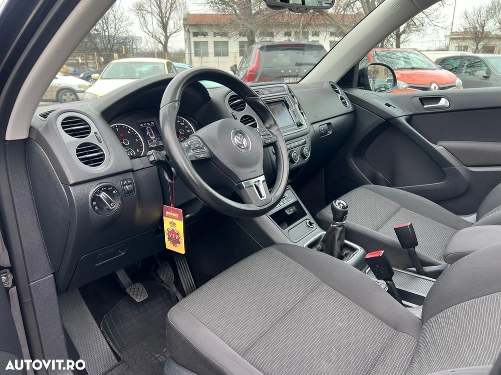 Volkswagen Tiguan 2.0 TDI SCR BlueMotion Technology Sport & Style - 12