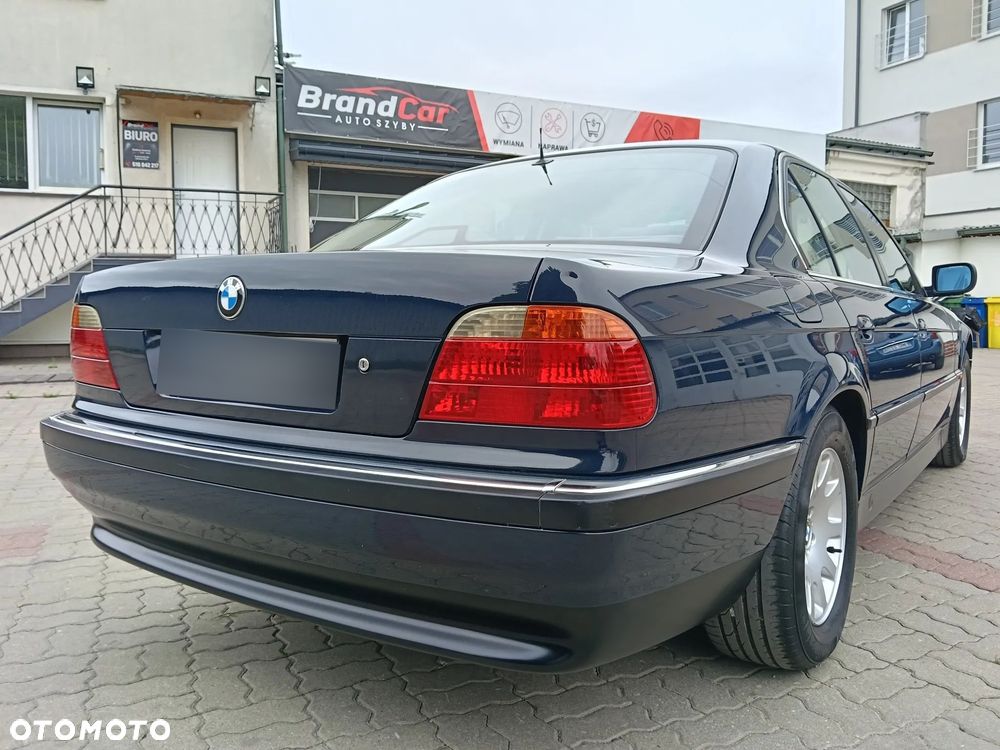 BMW Seria 7 - 15