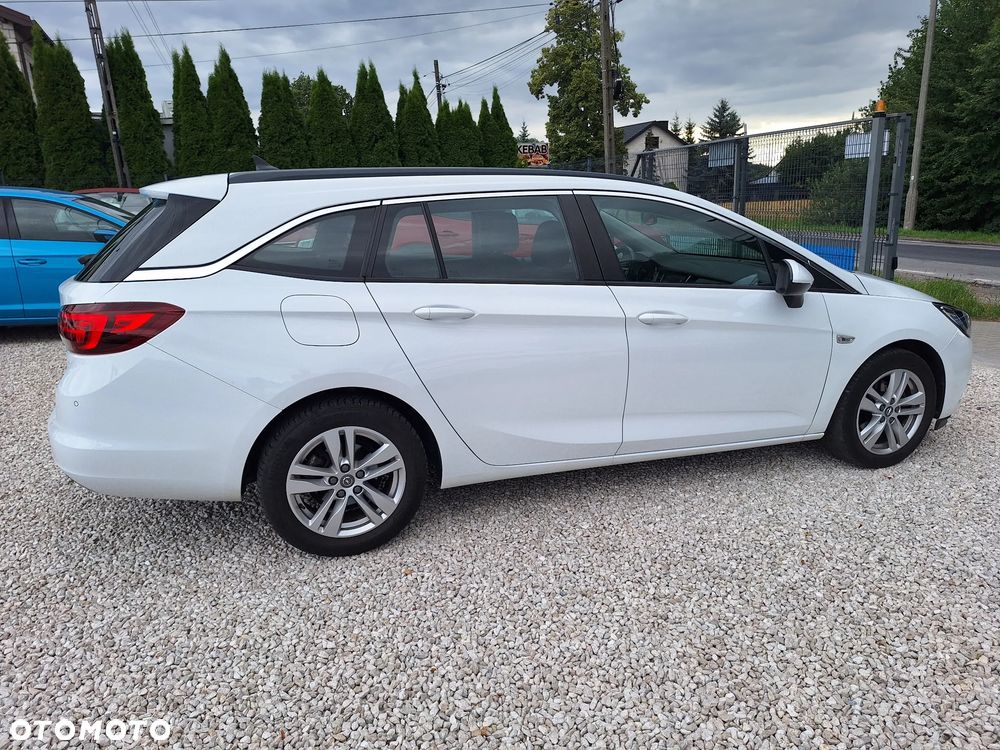 Opel Astra - 11