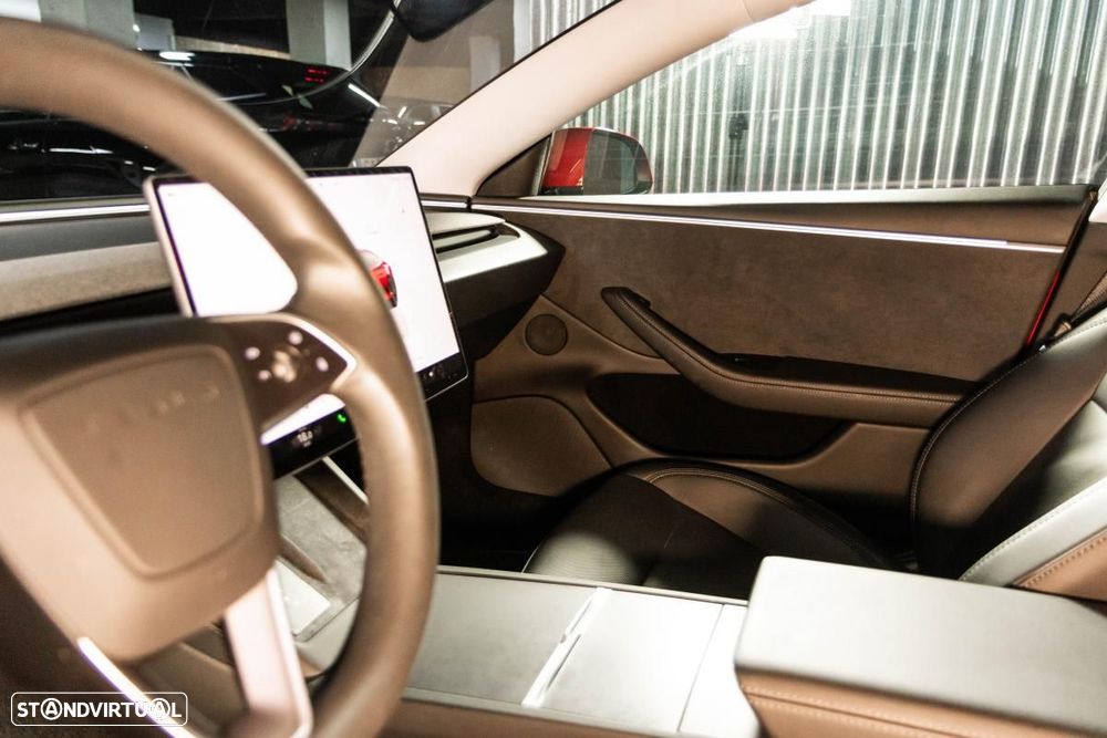 Tesla Model 3 Long Range Tração Integral - 27