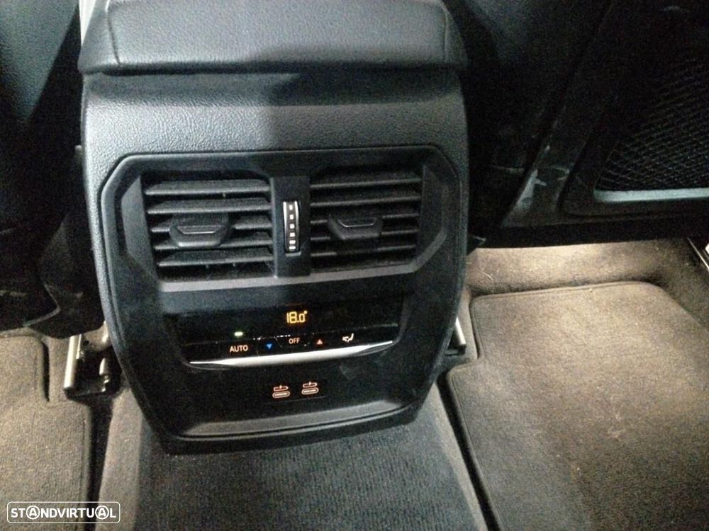 BMW 320 e Touring Corporate Edition Auto - 3