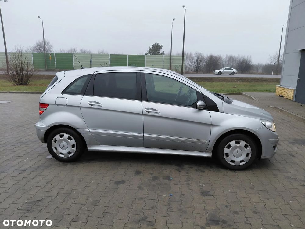 Mercedes-Benz Klasa B 150 Special Edition - 3