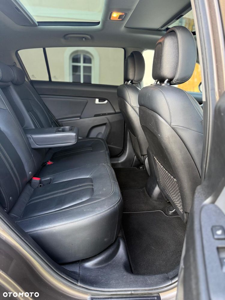 Kia Sportage 2.0 CRDI L AWD - 26