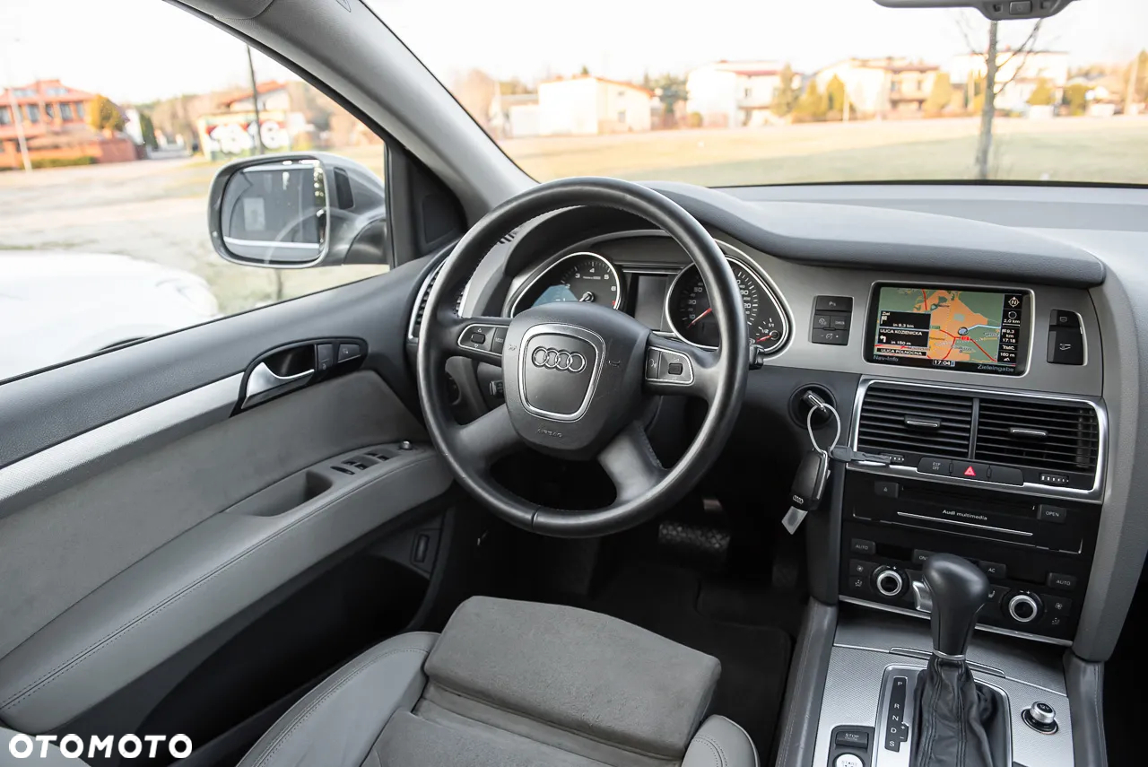 Audi Q7 4.2 FSI Quattro Tiptronic - 26