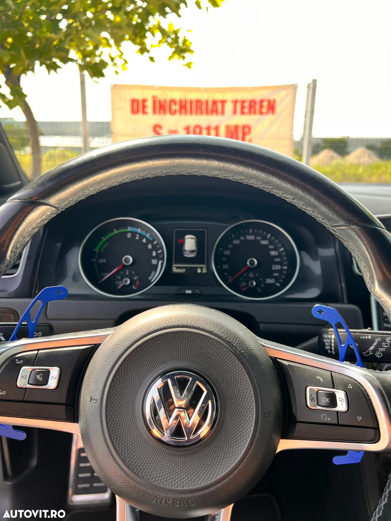Volkswagen Golf - 8