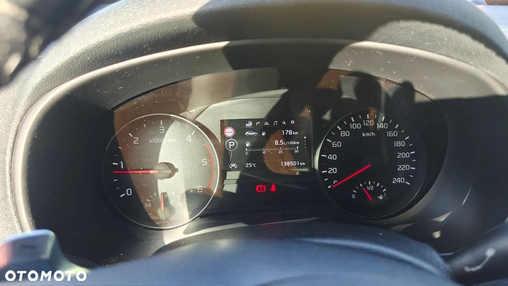 Kia Sportage 2,0 CRDI AWD GT Line - 9