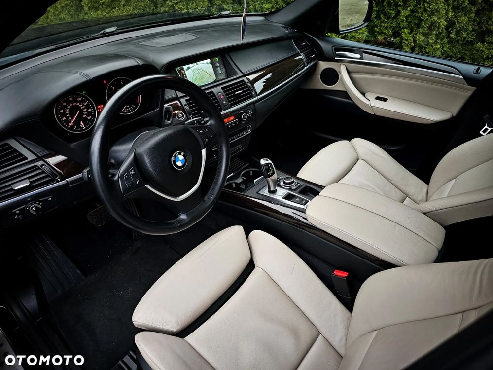 BMW X5 xDrive35d - 34