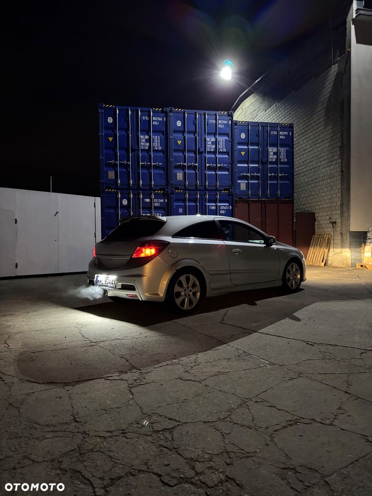 Opel Astra OPC - 5