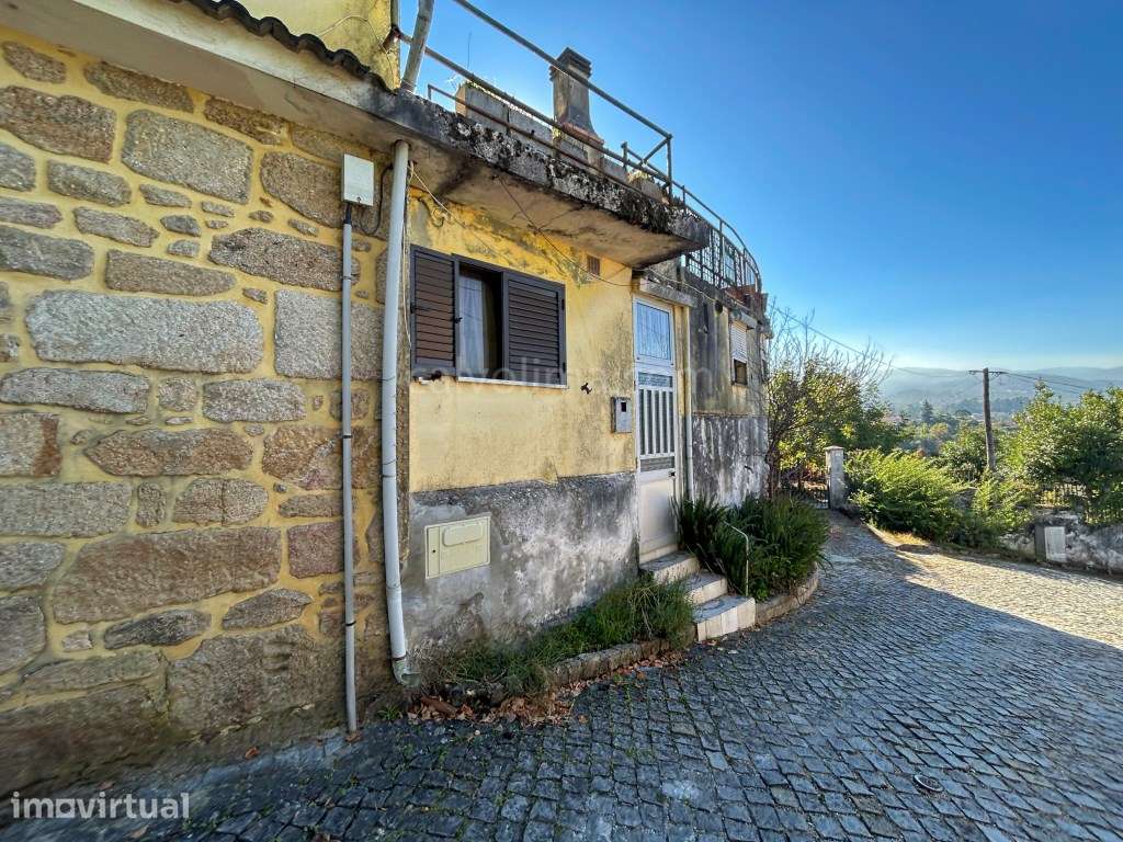 Moradia T3 para venda, situada no centro da vila de Melgaço, próxim... - Grande imagem: 4/17