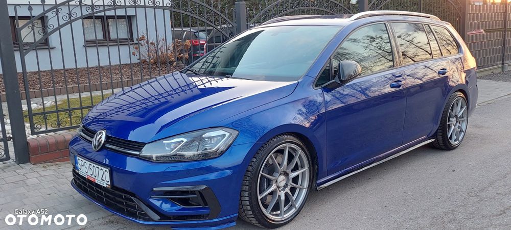 Volkswagen Golf - 1