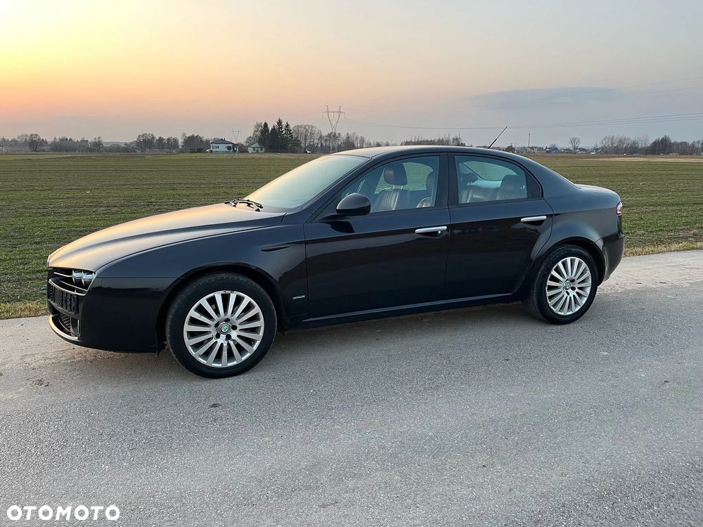 Alfa Romeo 159 - 2