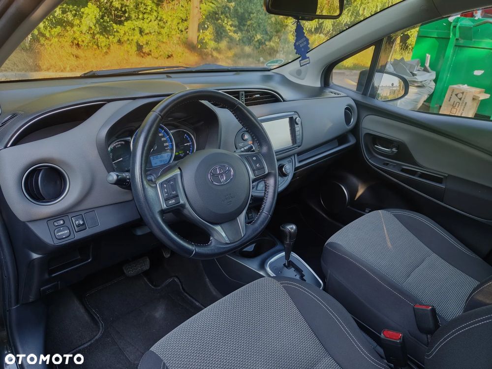 Toyota Yaris 1.5 VVT-i Comfort mit Design Paket - 18