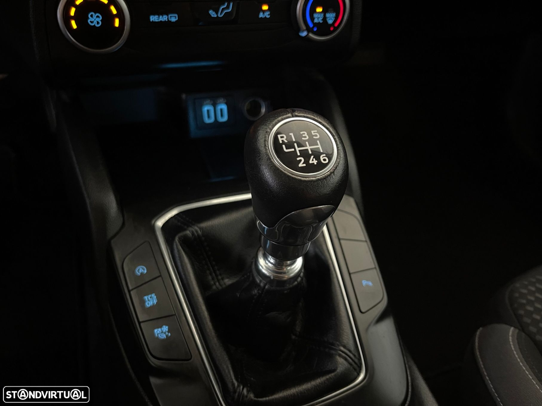 Ford Focus 1.5 TDCi EcoBlue Connected - 22