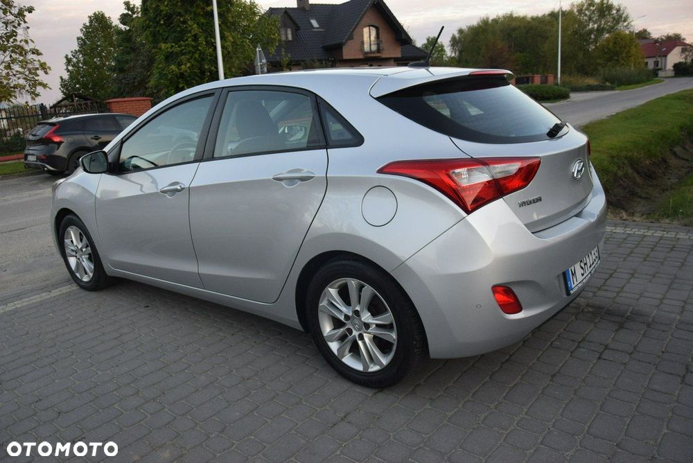 Hyundai i30 1.4 Premium - 14