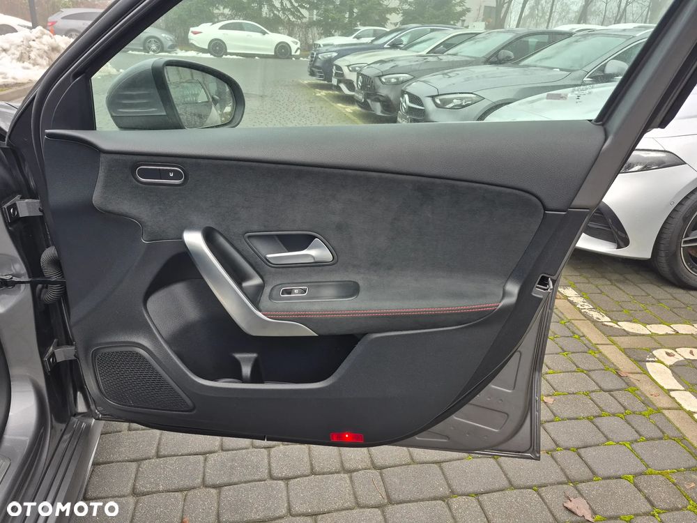 Mercedes-Benz Klasa A 200 AMG Line 7G-DCT - 22
