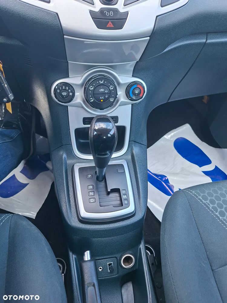 Ford Fiesta 1.4 Autom Trend - 13