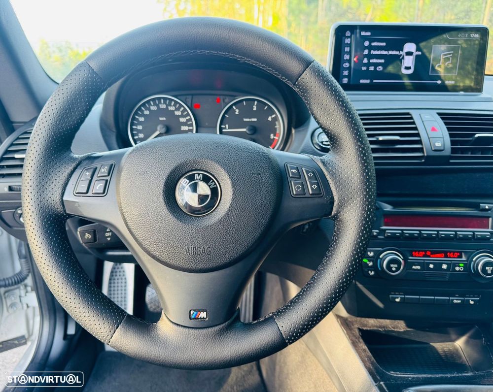 BMW 118 d Pack M - 22