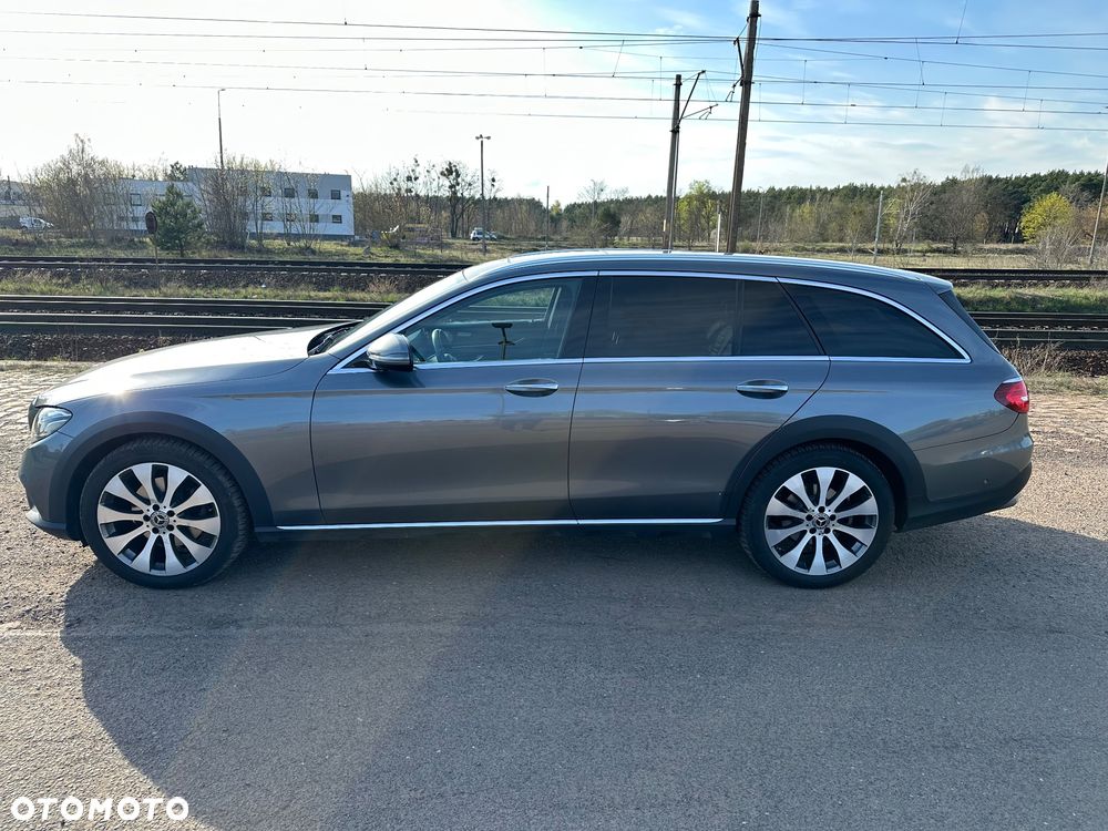 Mercedes-Benz Klasa E 220 d 4-Matic All-Terrain - 4