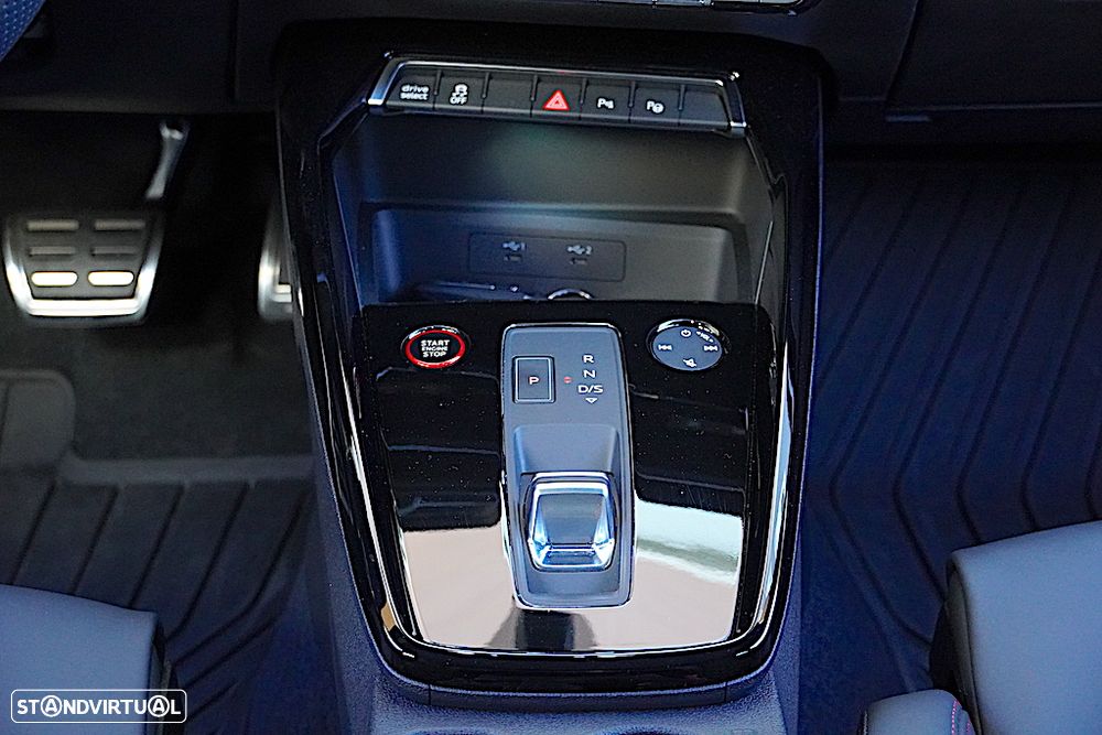 Audi RS3 Limousine 2.5 TFSI quattro S tronic - 36