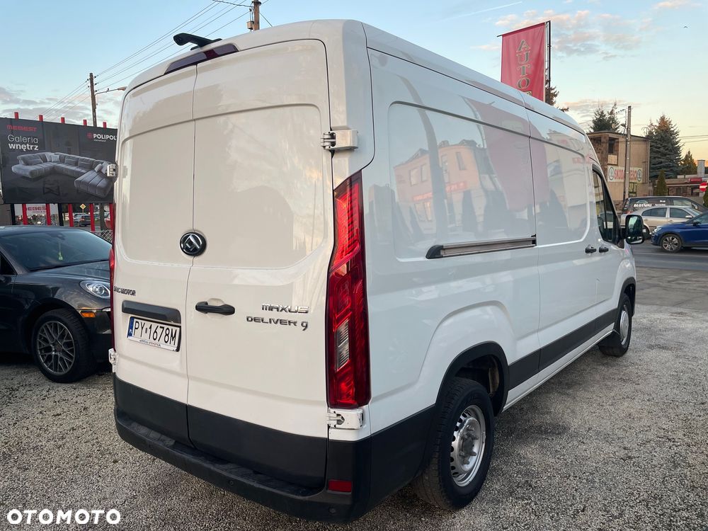 Maxus DELIVER 9 - 4
