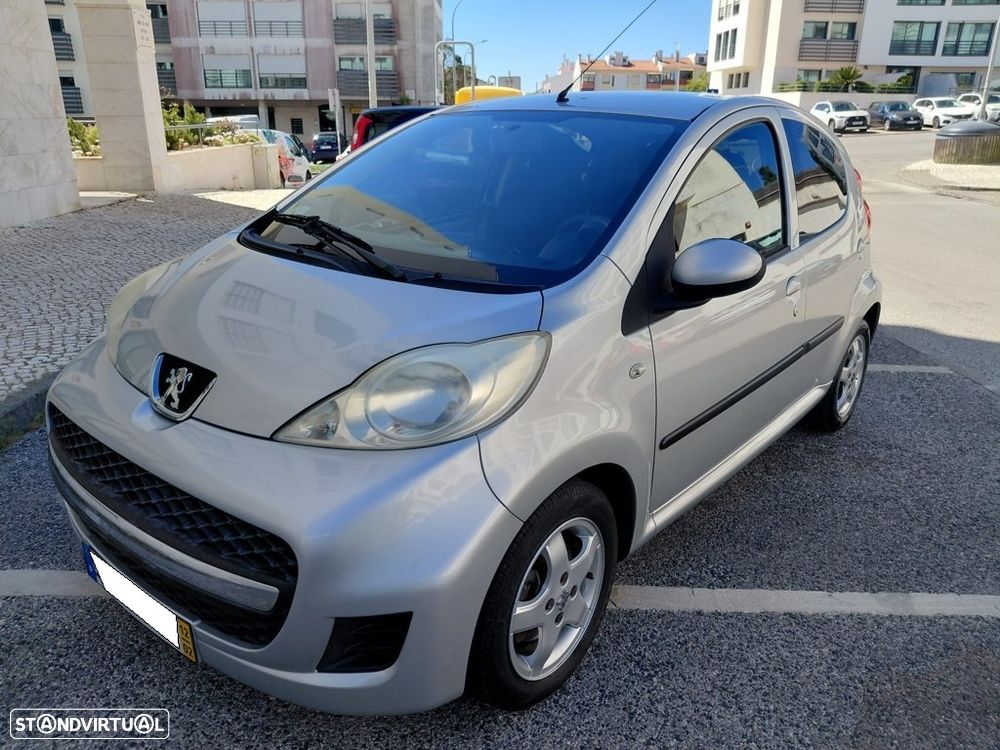 Peugeot 107 1.0 Black&Silver - 2