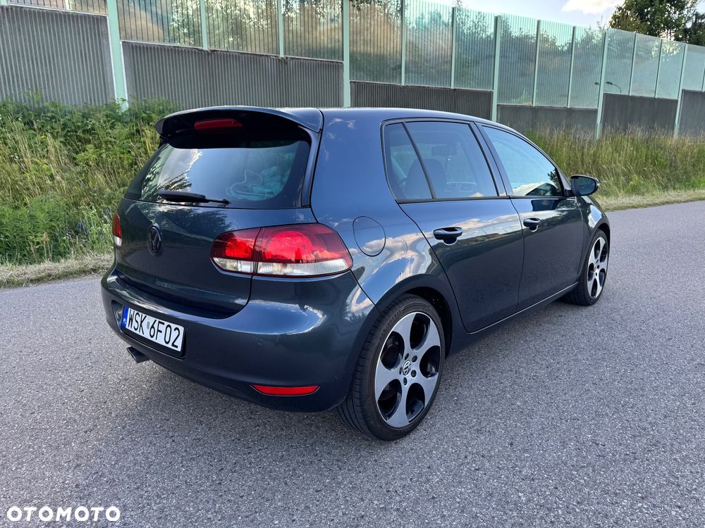 Volkswagen Golf 2.0 TDI DPF Highline - 6