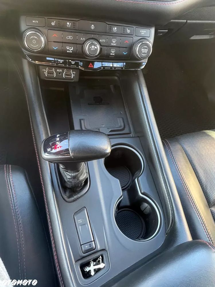 Dodge Durango 5,7 R/T - 17